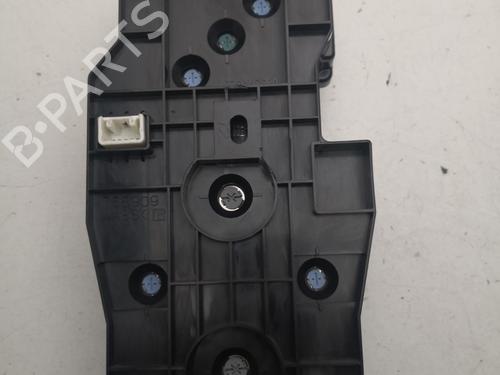 Used Climate control Climate control TOYOTA YARIS (_P9_) 1.33 VVT-i (NSP90_, NSP90R) (100 hp) 27139518 27139518
