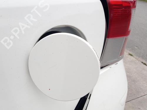 Tanklokket TOYOTA YARIS (_P9_) 1.33 VVT-i (NSP90_, NSP90R) (100 hp) 27139501
