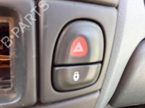 Used Warning switch RENAULT MEGANE I (BA0/1_) 1.6 e (BA0F, BA0S) (90 hp) 27139844