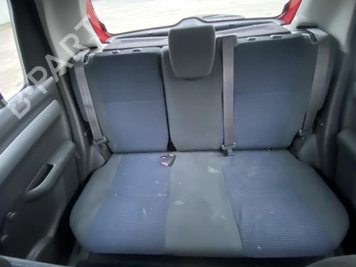 Stoel achter SUZUKI SWIFT III (MZ, EZ) 1.3 (RS413, ZC11S) (92 hp) 32411996