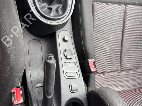 hand-brake-seat-leon-1p1-2005-2006-2007-2008-2009-2010-2011-2012-2013-36399610 main image