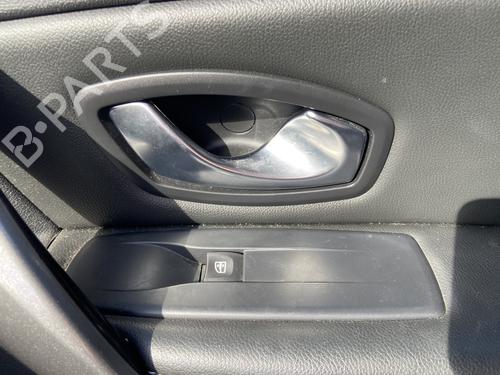 Used Right front window switch Right front window switch 38926288 38926288
