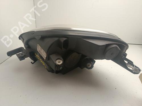 Used Right headlight Right headlight FIAT 500L (351_, 352_) 1.6 D Multijet (199LYD1B) (105 hp) 33570447 33570447