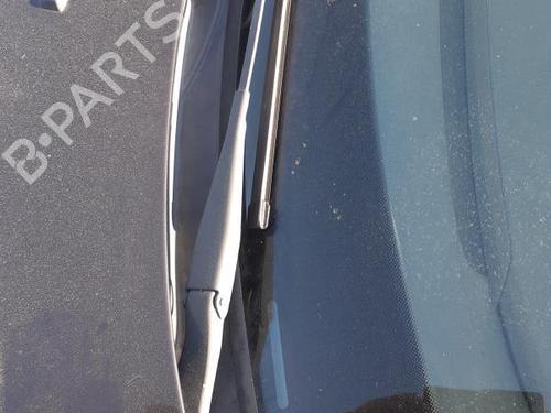 Used Front windshield wiper arm VOLVO V50 (545) 1.6 D (110 hp) 27119476