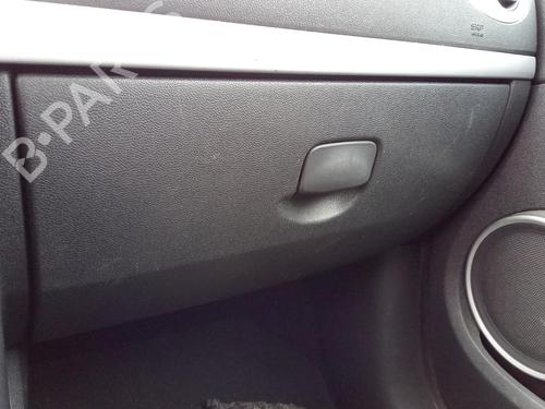Used Glove box RENAULT CLIO III (BR0/1, CR0/1) 1.5 dCi (C/BR0G, C/BR1G) (68 hp) 27100170