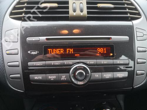 Used Radio FIAT BRAVO II (198_) 1.9 D Multijet (198AXE1A) (90 hp) 27147042