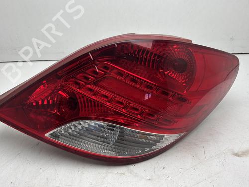 Used Right taillight Right taillight 33631344 33631344