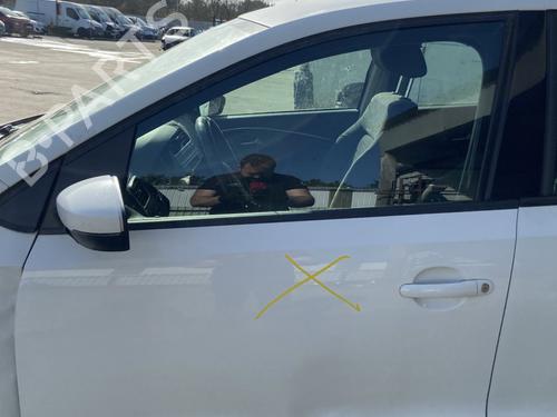 front-left-exterior-door-handle-vw-polo-v-6r1-6c1-2009-2010-2011-2012-2013-2014-2015-2016-2017-2018-2019-2020-2021-2022-32476427 main image