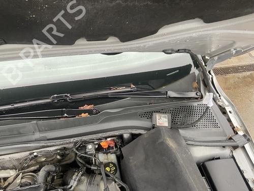 Used Front wiper motor VW GOLF VII (5G1, BQ1, BE1, BE2) 1.6 TDI (105 hp) 30395053