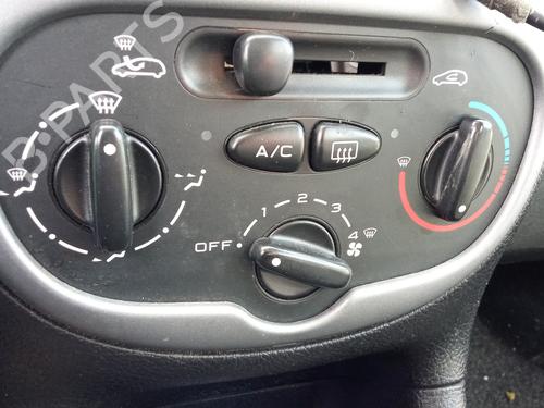 Used Climate control PEUGEOT 206 Hatchback (2A/C) 1.4 HDi eco 70 (68 hp) 27103678