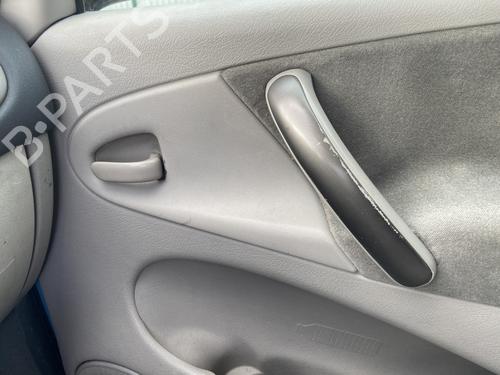 Høyre foran invendig håndtak CITROËN XSARA PICASSO (N68) 1.6 HDi (90 hp) 29114337