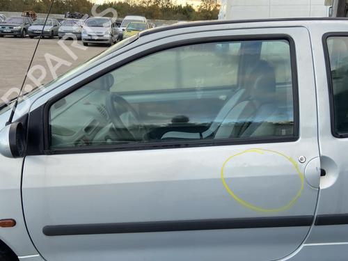 Lève-vitre avant gauche RENAULT TWINGO I (C06_) 1.2 16V (C06C, C06D, C06K) (75 hp) 30480716