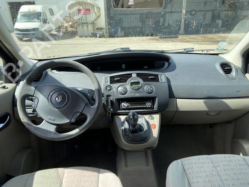 Used Driver airbag RENAULT SCÉNIC II (JM0/1_) 1.5 dCi (JM02, JM13) (101 hp) 27107840