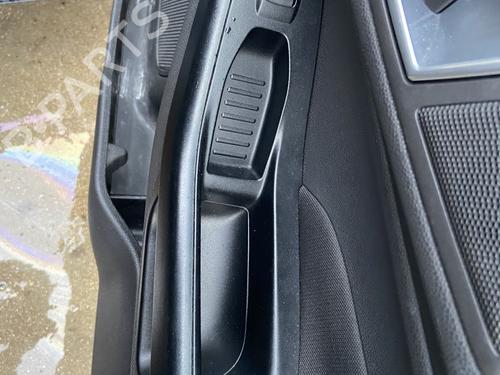 Used Right front window switch Right front window switch 38926191 38926191