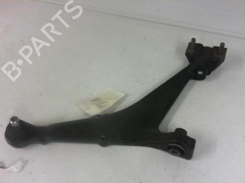 Højre fortil bærearm CITROËN AX (ZA-_) 10 (50 hp) 27124544