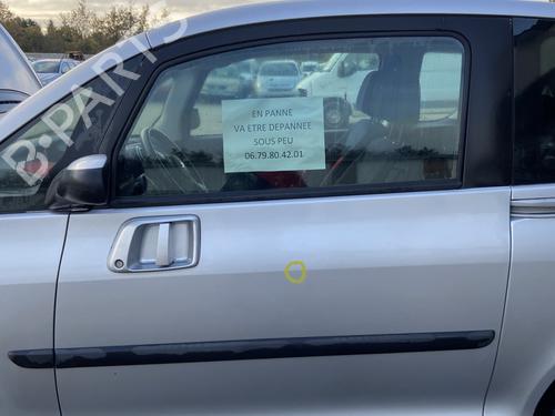 Used Left front door PEUGEOT 1007 (KM_) 1.4 (75 hp) 30613003