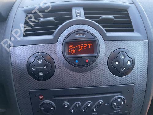 Used Climate control RENAULT MEGANE II (BM0/1_, CM0/1_) 1.6 16V (112 hp) 31659895