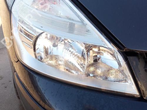 Used Right headlight Right headlight RENAULT ESPACE IV (JK0/1_) 2.0 dCi (JK01, JK02, JK1J, JK1K, JK1H) (150 hp) 27133381 27133381