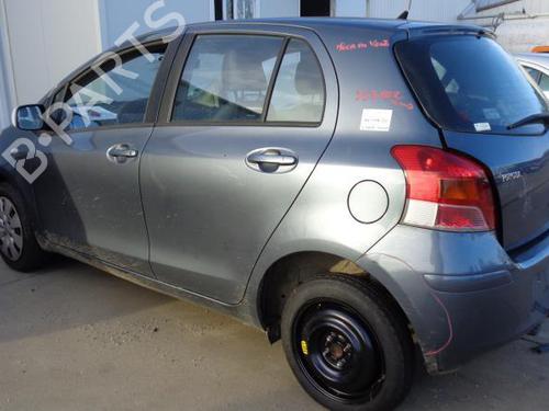 Used Rear left lock TOYOTA YARIS (_P9_) 1.4 D-4D (NLP90_, NLP90R) (90 hp) 27122488