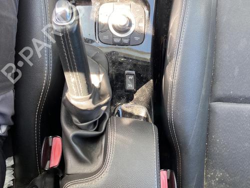 Used Seat buckle RENAULT MEGANE III Grandtour (KZ0/1) 1.5 dCi (KZ09, KZ0D, KZ1G, KZ29, KZ14, KZ1W, KZ10, KZ1F,... (110 hp) 27107309