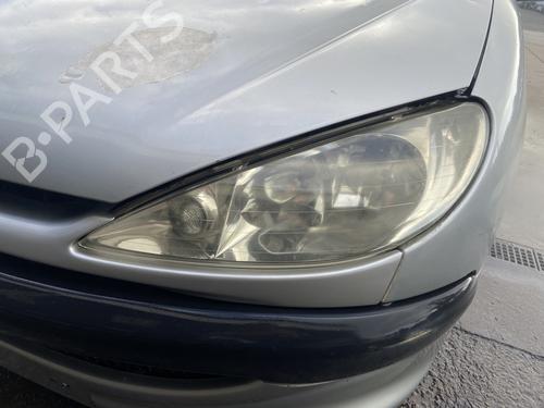 Used Left headlight PEUGEOT 206 Hatchback (2A/C) 1.4 i (75 hp) 28730891