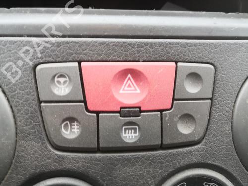 Used Warning switch FIAT PANDA (169_) 1.1 (169.AXA1A) (54 hp) 27131743