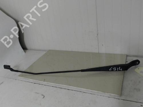 Used Front windshield wiper arm PEUGEOT PARTNER Box Body/MPV 1.6 HDi (75 hp) 27118246