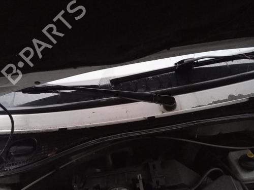 Used Front windshield wiper arm DACIA LOGAN MCV (KS_) 1.6 16V (KS0L, KS0M, KS0P, KS1S) (105 hp) 27143991