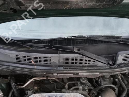 Used Front windshield wiper arm NISSAN X-TRAIL I (T30) 2.2 Di 4x4 (114 hp) 27145292