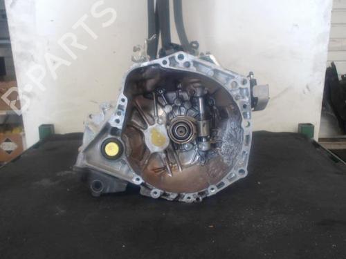 Used Gearbox TOYOTA YARIS (_P13_) 1.0 (KSP130_, KSP130) (69 hp) 27135741