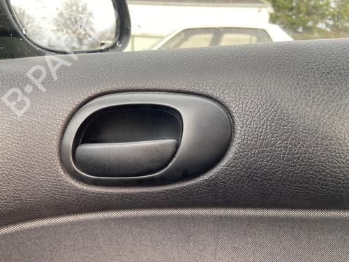 Used Front right interior door handle PEUGEOT 206 Hatchback (2A/C) 1.4 HDi eco 70 (68 hp) 31069439