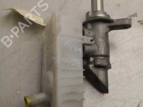 Used Brake master cylinder RENAULT GRAND SCÉNIC IV (R9_) 1.3 TCe 160 (R9NC) (158 hp) 27101145