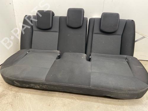 Sedile posteriore Sedile posteriore RENAULT CLIO III (BR0/1, CR0/1) 1.5 dCi (75 hp) 37635366 37635366