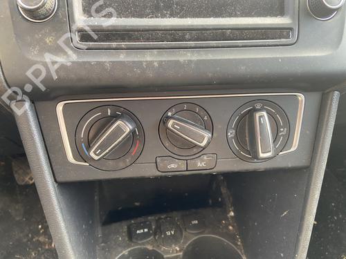 Commande Chauffage VW POLO V (6R1, 6C1) 1.4 TDI (90 hp) 32476445