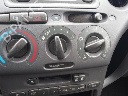 Commande Chauffage TOYOTA YARIS (_P1_) 1.3 (NCP10, SCP12_) (86 hp) 27110780