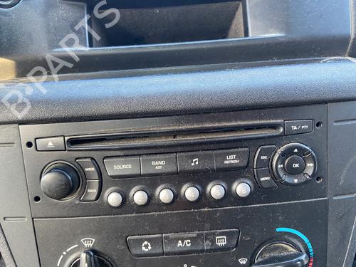 Used Radio CITROËN C4 Coupe (LA_) 1.6 HDi (109 hp) 31215645