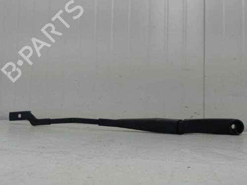 Used Front windshield wiper arm KIA CEE'D Hatchback (ED) 1.6 CRDi 90 (90 hp) 27117605
