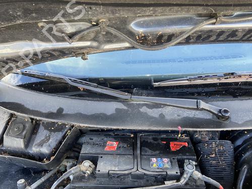 Vindrute viskerarm VW PASSAT B5 (3B2) 1.9 TDI (110 hp) 28352416