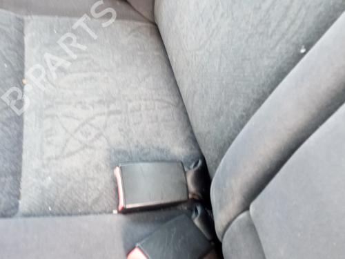 Used Seat buckle TOYOTA AVENSIS (_T22_) 2.0 TD (CT220_, CT220R) (90 hp) 27110194