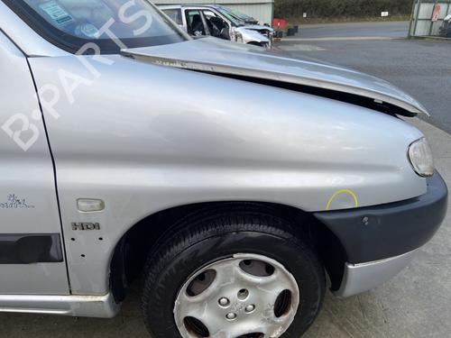 right-front-fenders-peugeot-partner-mpv-5_-g_-1996-31612103 main image