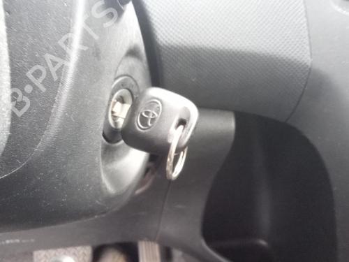 Used Ignition barrel TOYOTA YARIS (_P9_) 1.33 VVT-i (NSP90_, NSP90R) (100 hp) 27139530