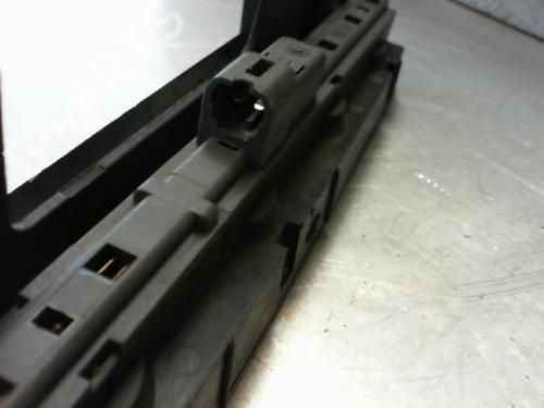 Used Third brake light Third brake light OPEL AGILA A (H00) 1.2 16V (F68) (75 hp) 27117795 27117795