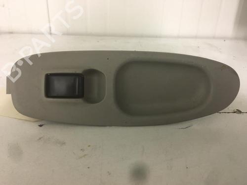 Used Right front window switch NISSAN ALMERA TINO (V10) 2.2 dCi (115 hp) 27117007