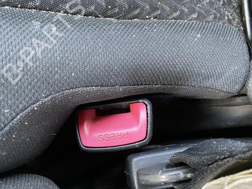 seat-buckle-toyota-corolla-verso-zer_-zze12_-r1_-2004-2005-2006-2007-2008-2009-32471471 main image