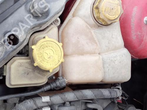 Used Windscreen washer tank FORD FIESTA V (JH_, JD_) 1.4 TDCi (68 hp) 27111300