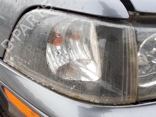 Used Right front indicator VOLVO V40 Estate (645) 1.8 i (122 hp) 27100306