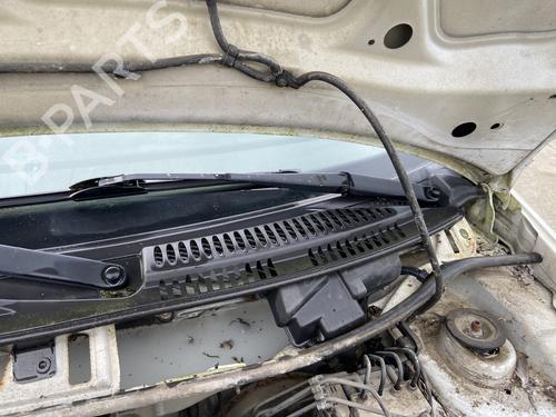 Used Front windshield wiper arm FIAT PUNTO (188_) 1.2 60 (188.030, .050, .130, .150, .230, .250) (60 hp) 31654803