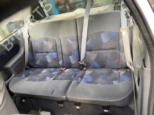 Used Rear seat RENAULT CLIO II (BB_, CB_) 1.4 (B/CB0C, B/CB0S) (75 hp) 30458425