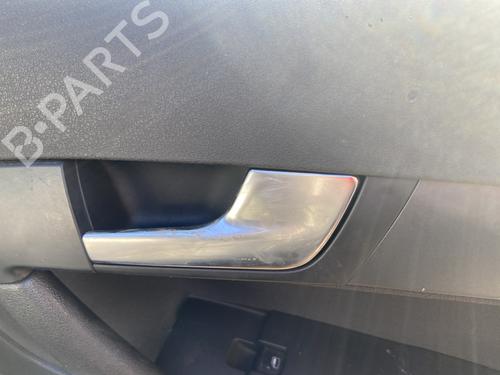 Used Front right interior door handle AUDI A3 Sportback (8PA) 1.6 TDI (105 hp) 30438979