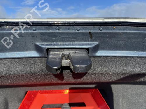 Zamek klapy tylnej / bagażnika VW PASSAT B5 (3B2) 1.9 TDI 3B5827505M